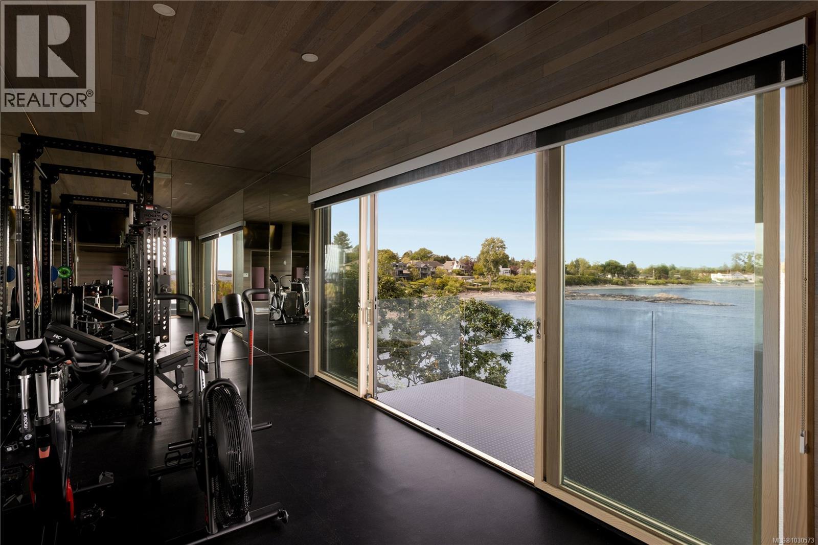  295 King George Terrace, Oak Bay