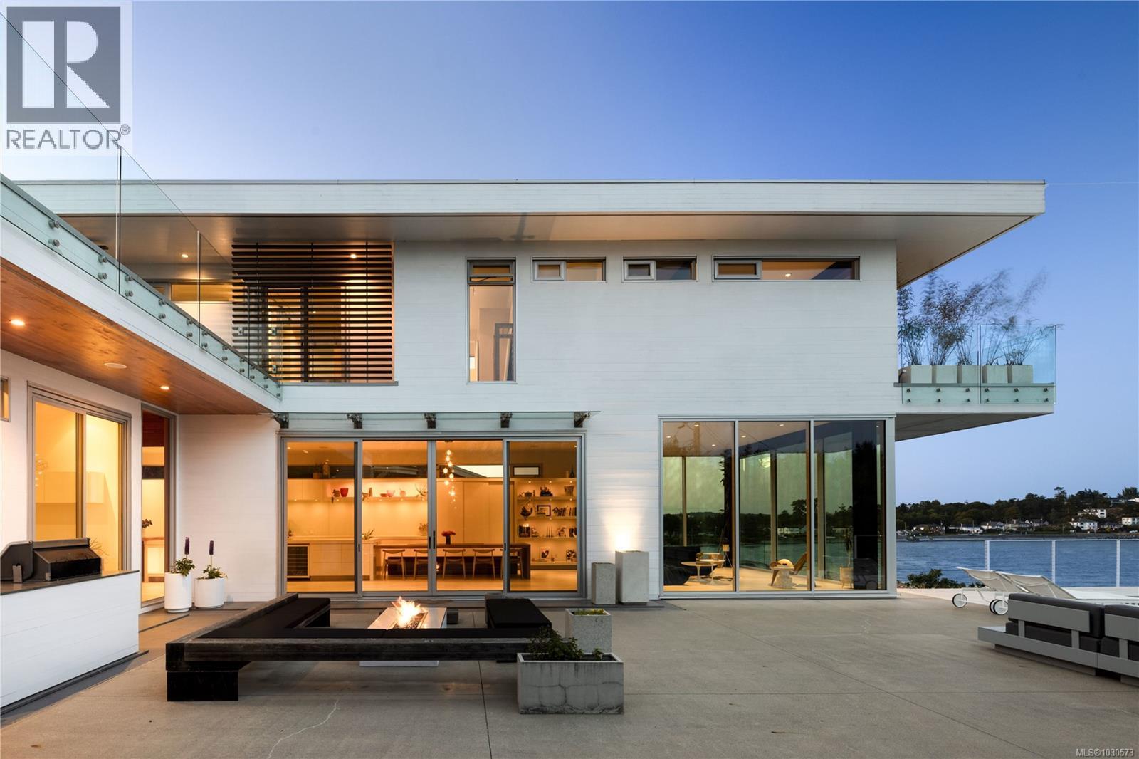  295 King George Terrace, Oak Bay