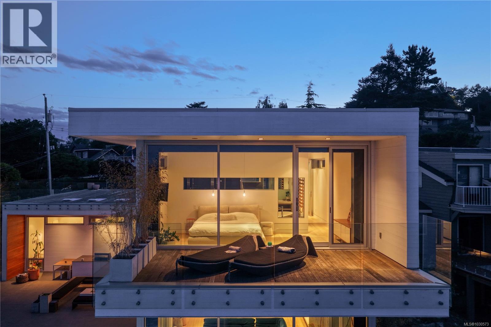  295 King George Terrace, Oak Bay