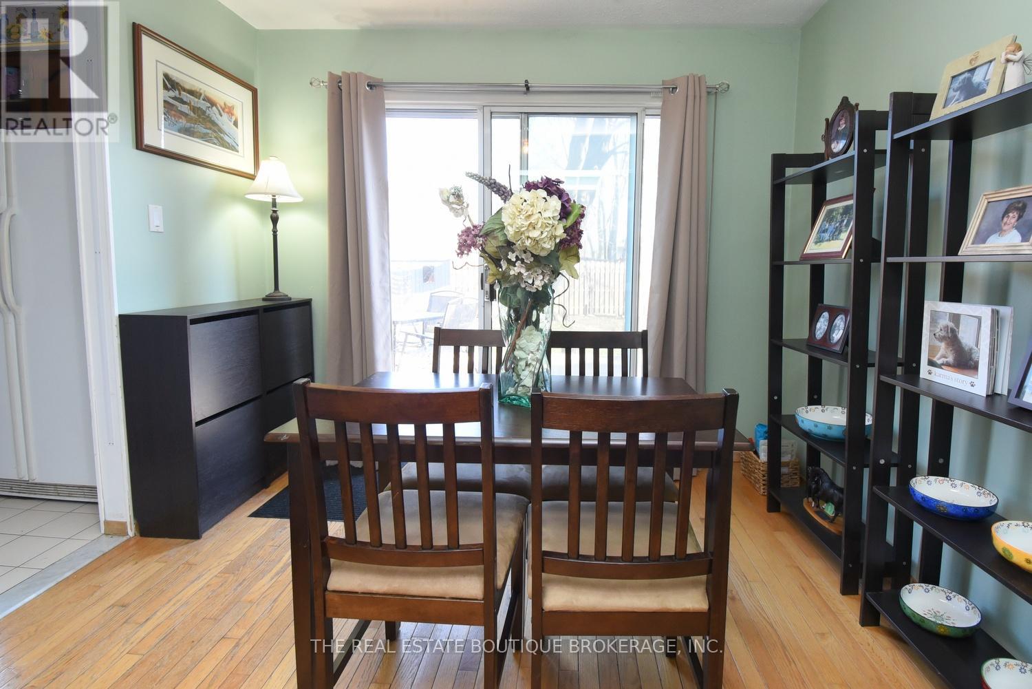 1345 COLONSAY DRIVE - 11
