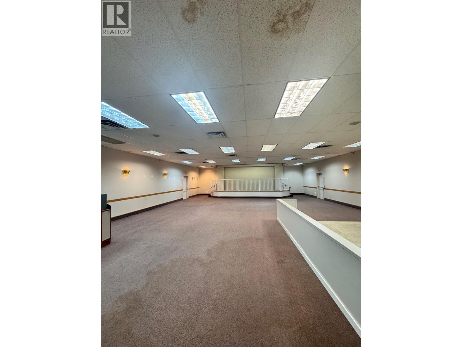 9512 Julia Street, Summerland