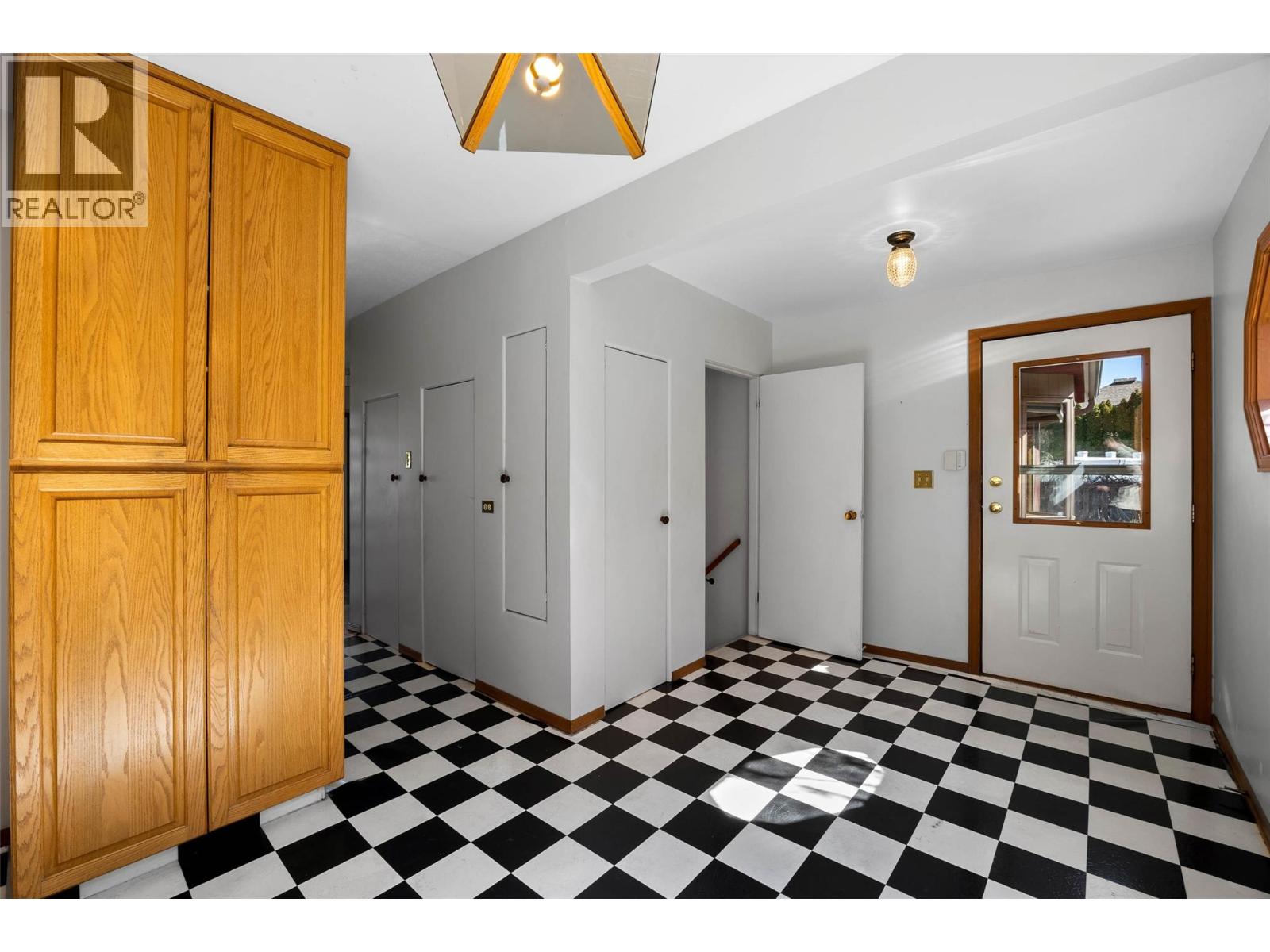 211 CONNAUGHT ROAD - 16