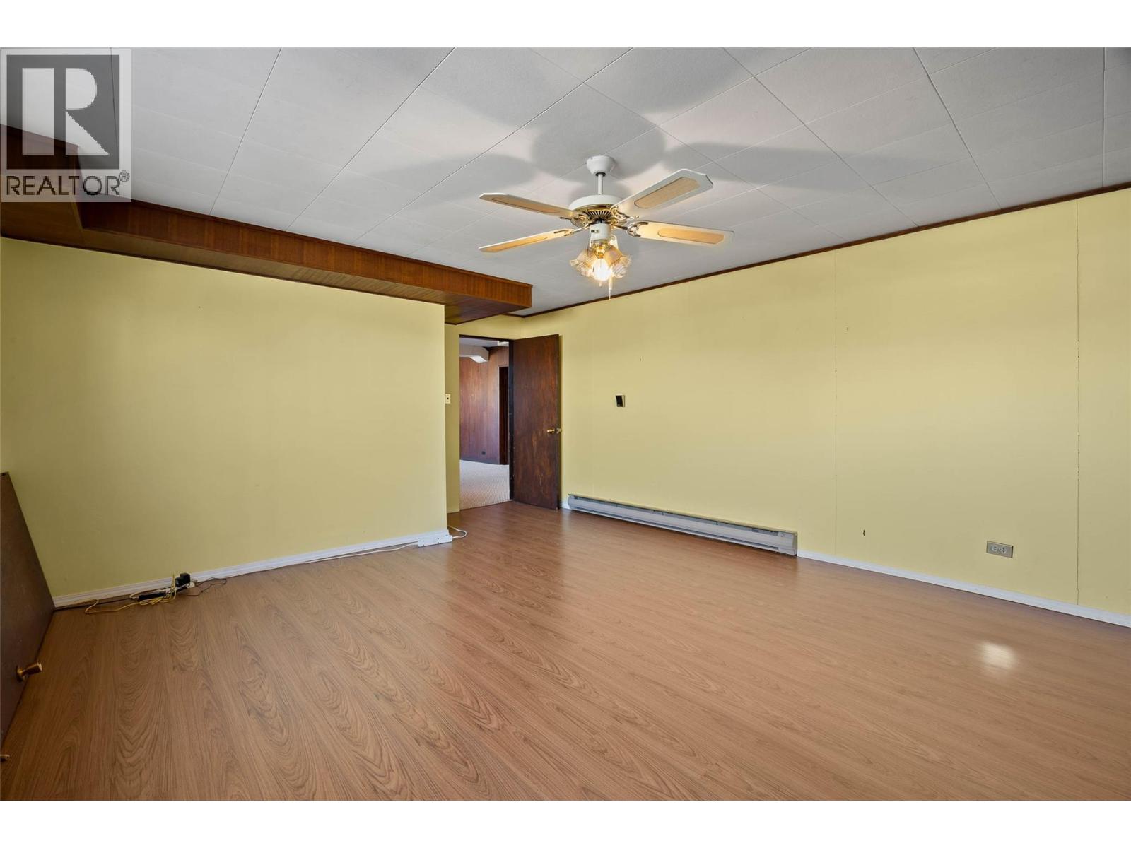 211 CONNAUGHT ROAD - 25