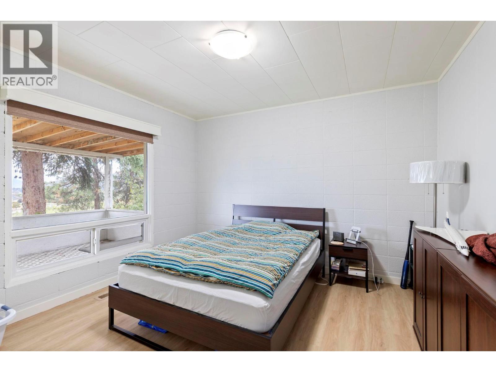  590 Brenda Road, Kelowna