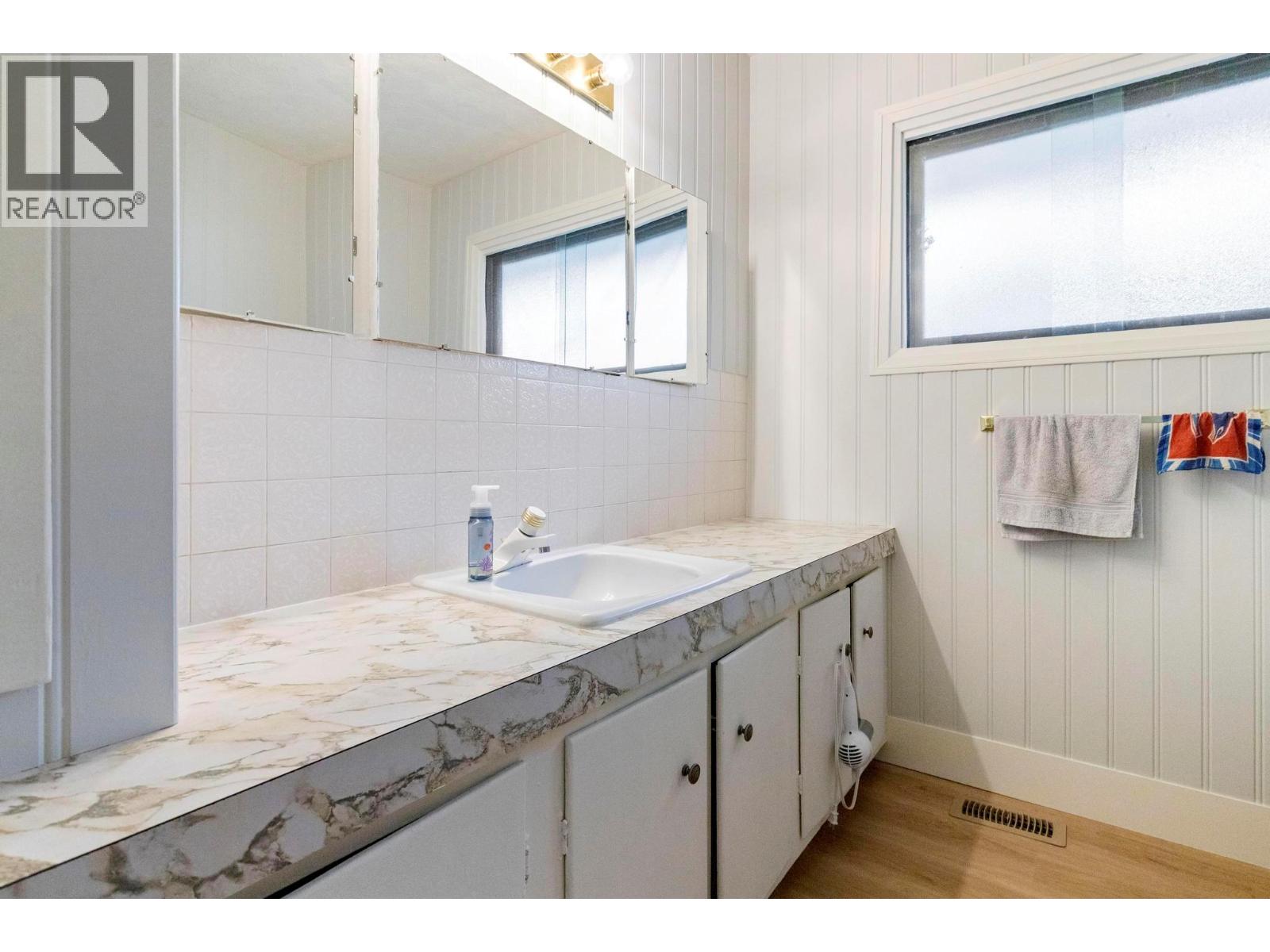  590 Brenda Road, Kelowna