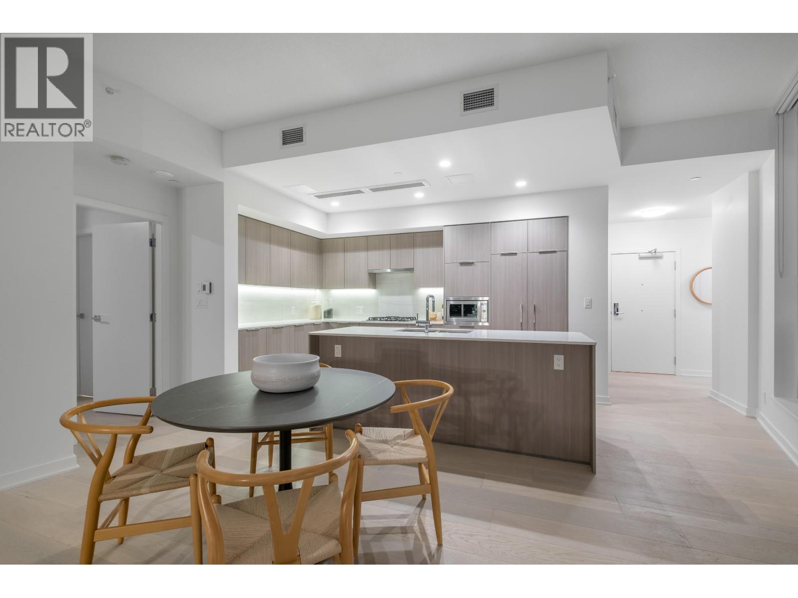 2602 1401 HUNTER STREET, North Vancouver