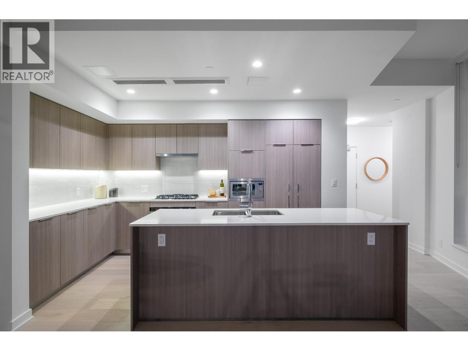 2602 1401 HUNTER STREET, North Vancouver