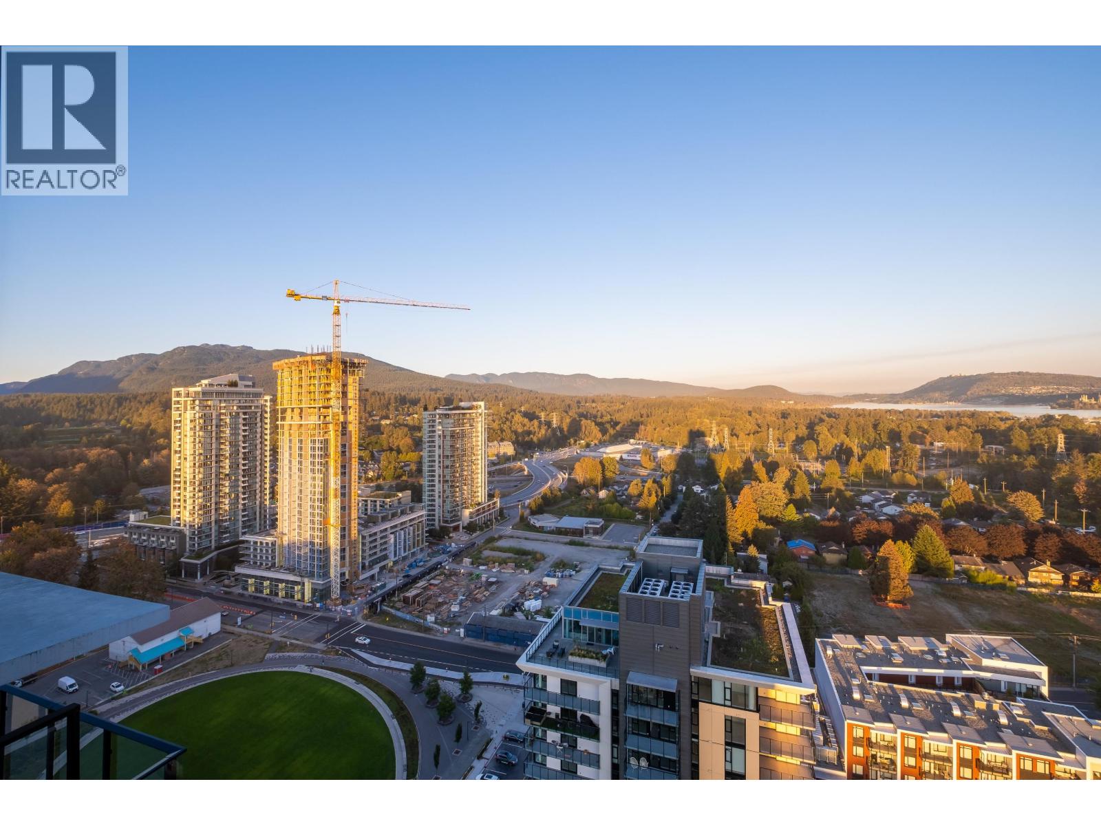 2602 1401 HUNTER STREET, North Vancouver