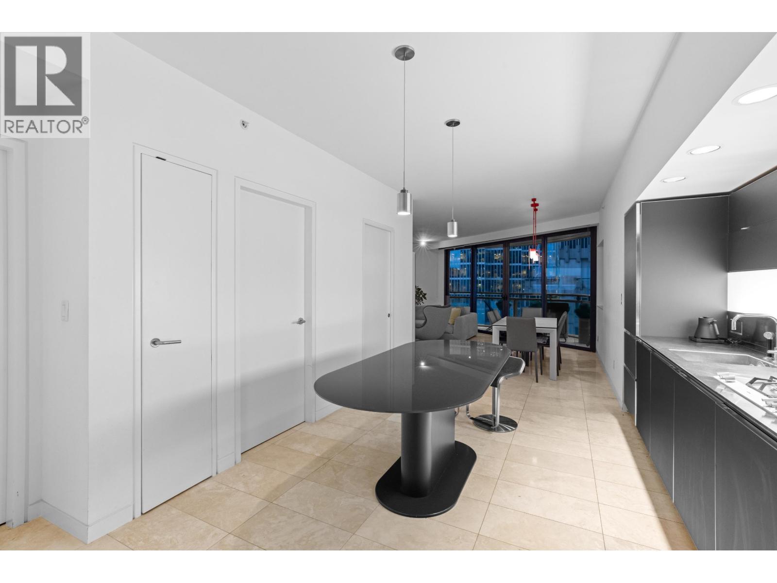 1807 838 W HASTINGS STREET, Vancouver