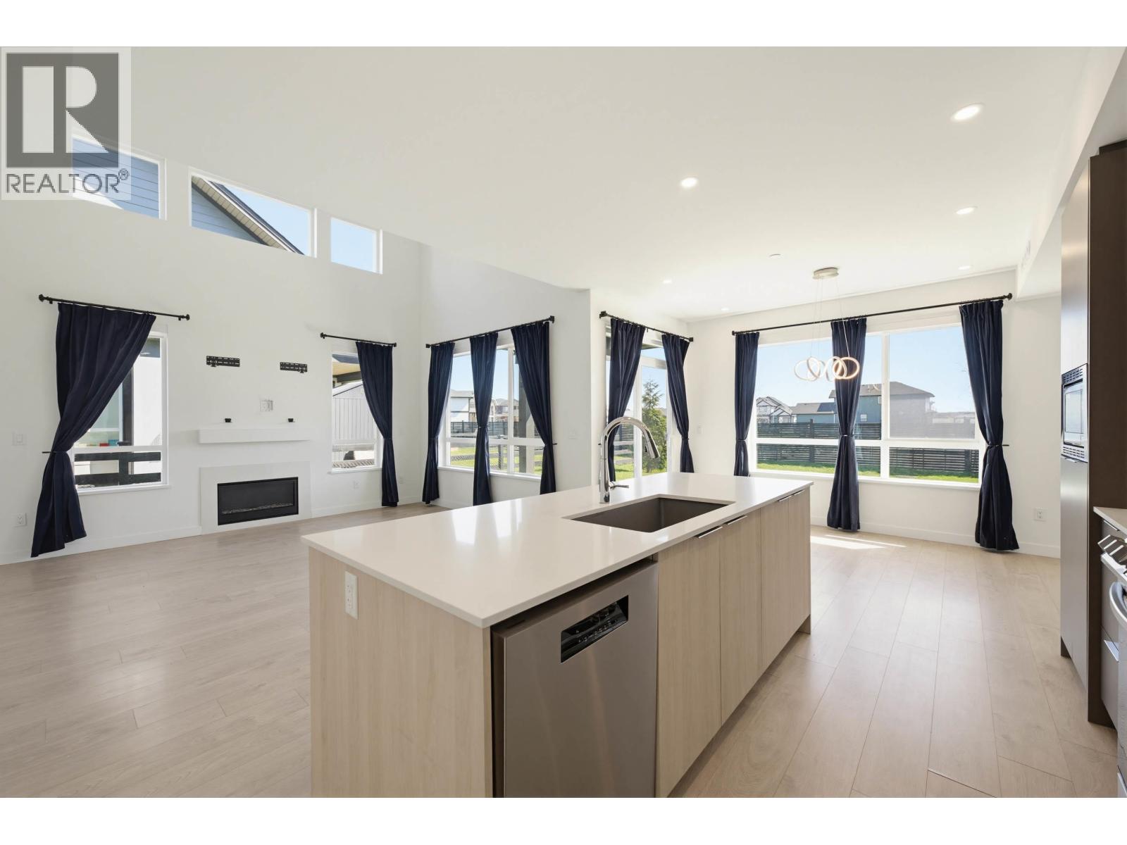 #4-4375 CORMORANT Way, Delta