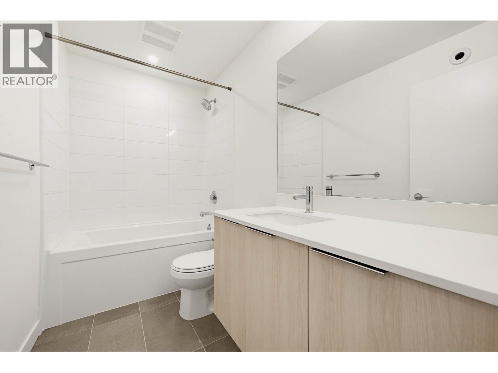 #4-4375 CORMORANT Way, Delta