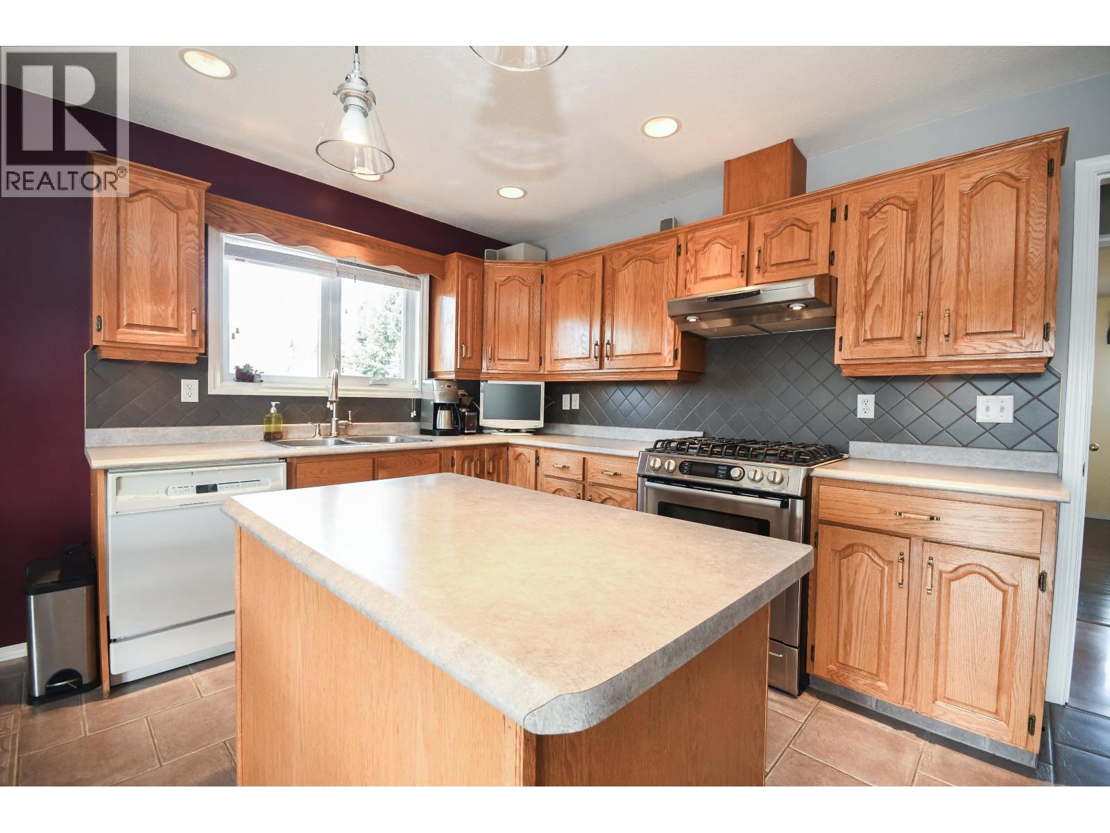 2794 ST ANNE AVENUE - 9