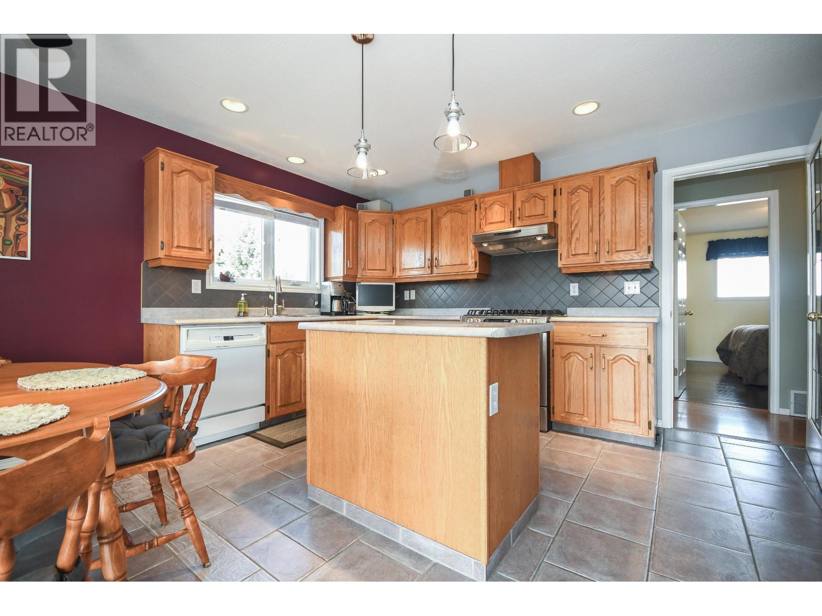 2794 ST ANNE AVENUE - 8