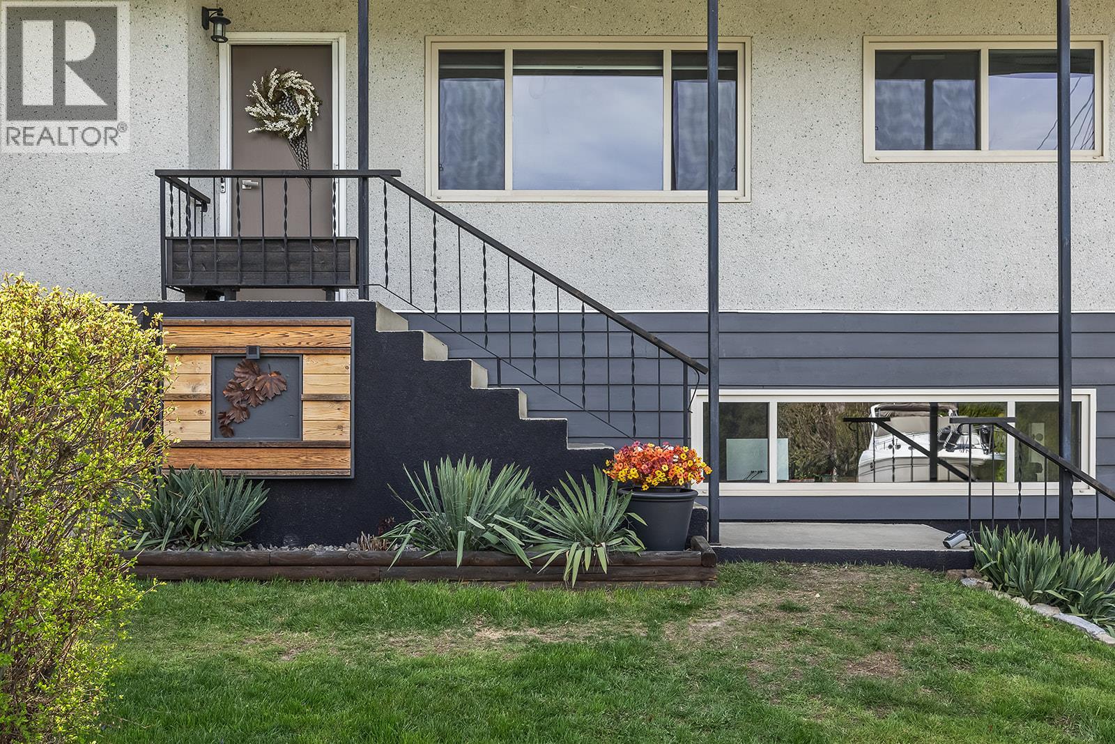 2906 Weatherhill Road, West Kelowna