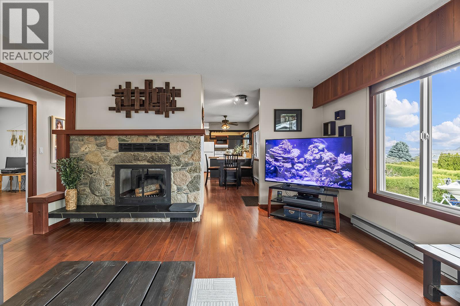 2906 Weatherhill Road, West Kelowna