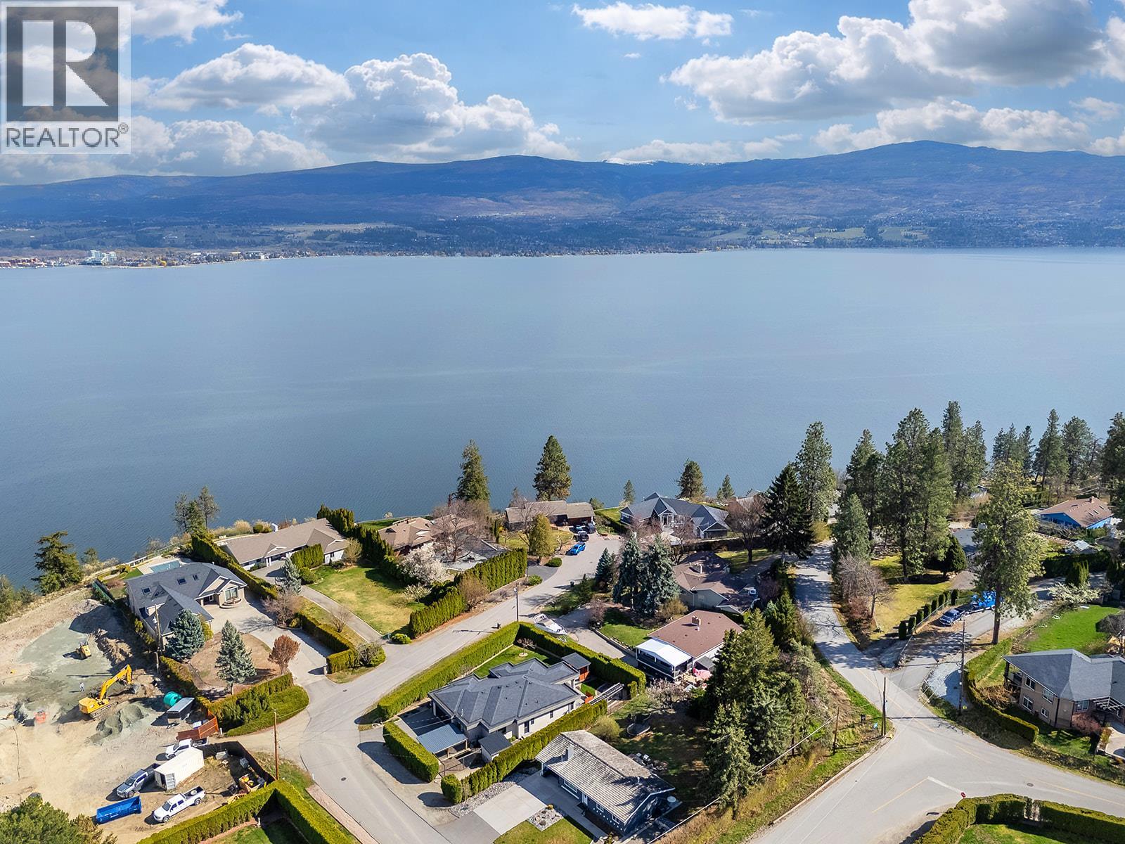 2906 Weatherhill Road, West Kelowna