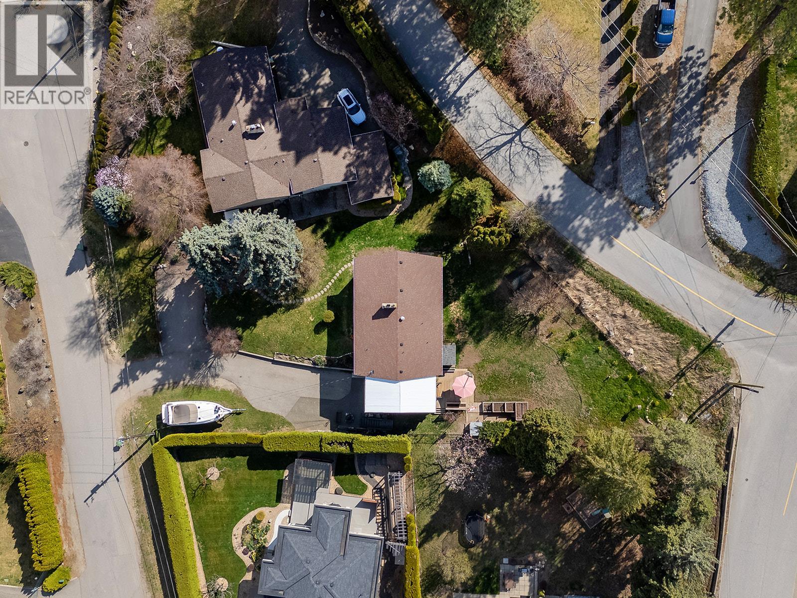 2906 Weatherhill Road, West Kelowna