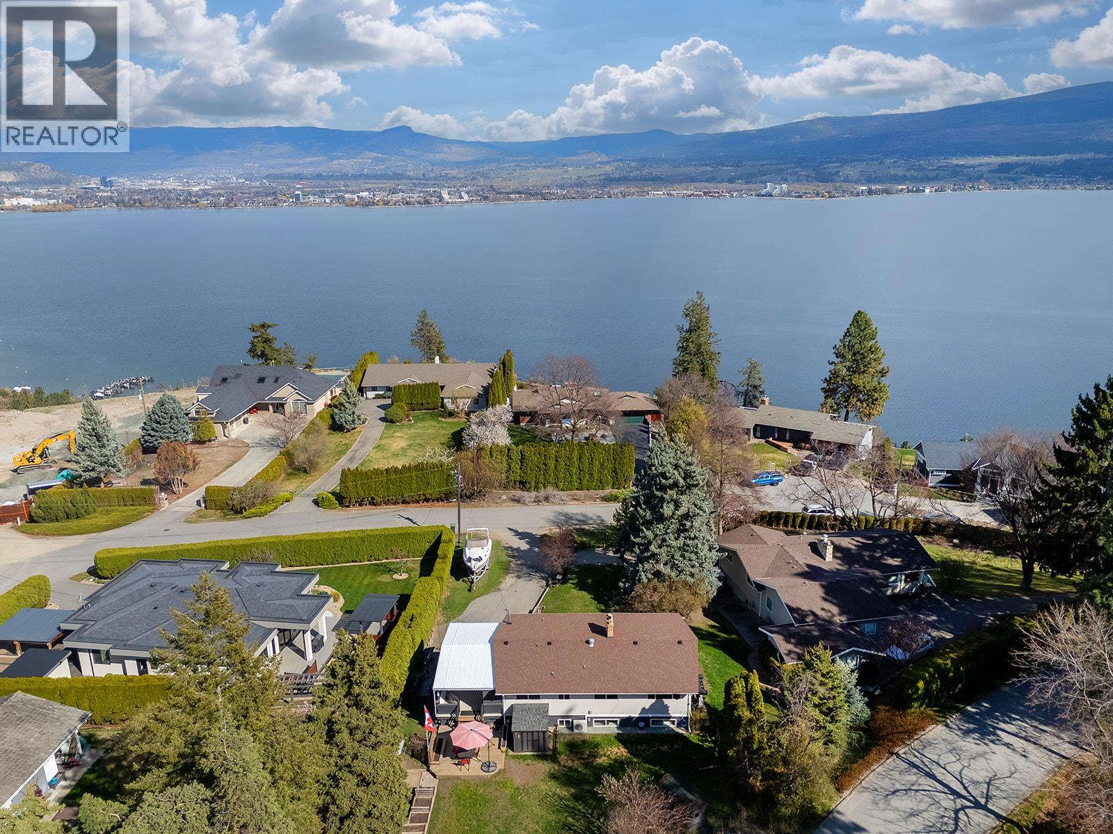 2906 Weatherhill Road, West Kelowna
