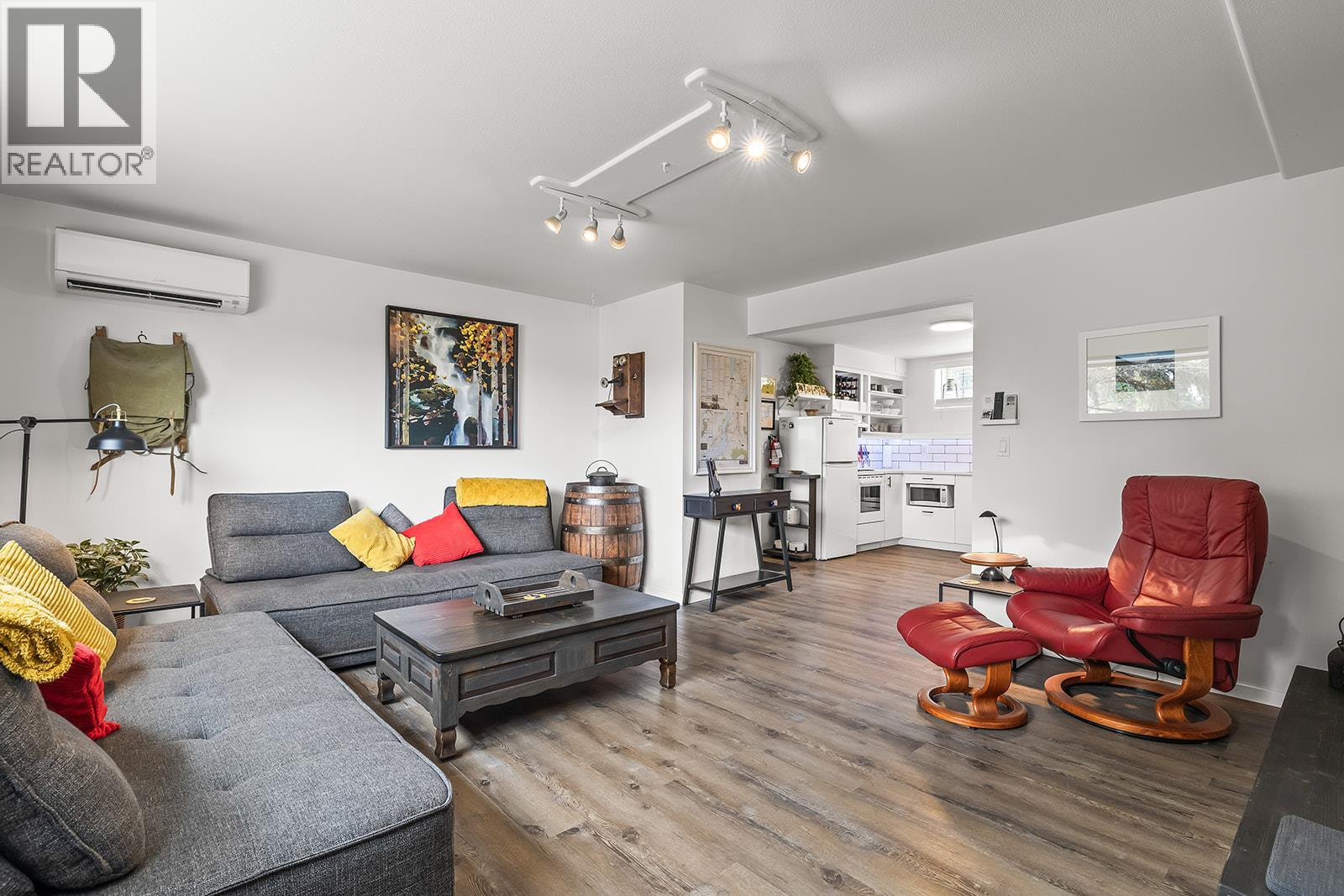 2906 Weatherhill Road, West Kelowna