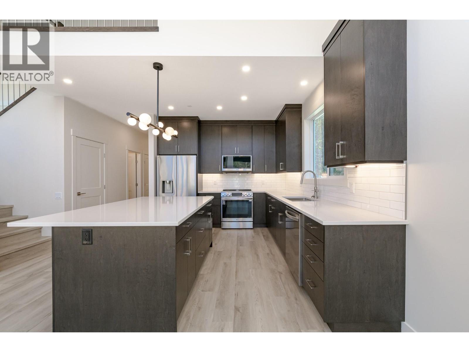 #4 8200 97A HIGHWAY - 14