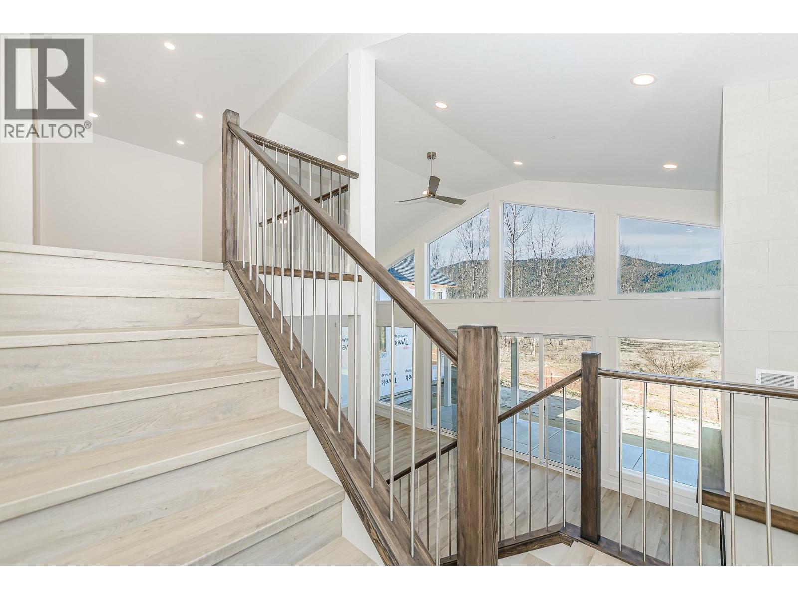 #4 8200 97A HIGHWAY - 19