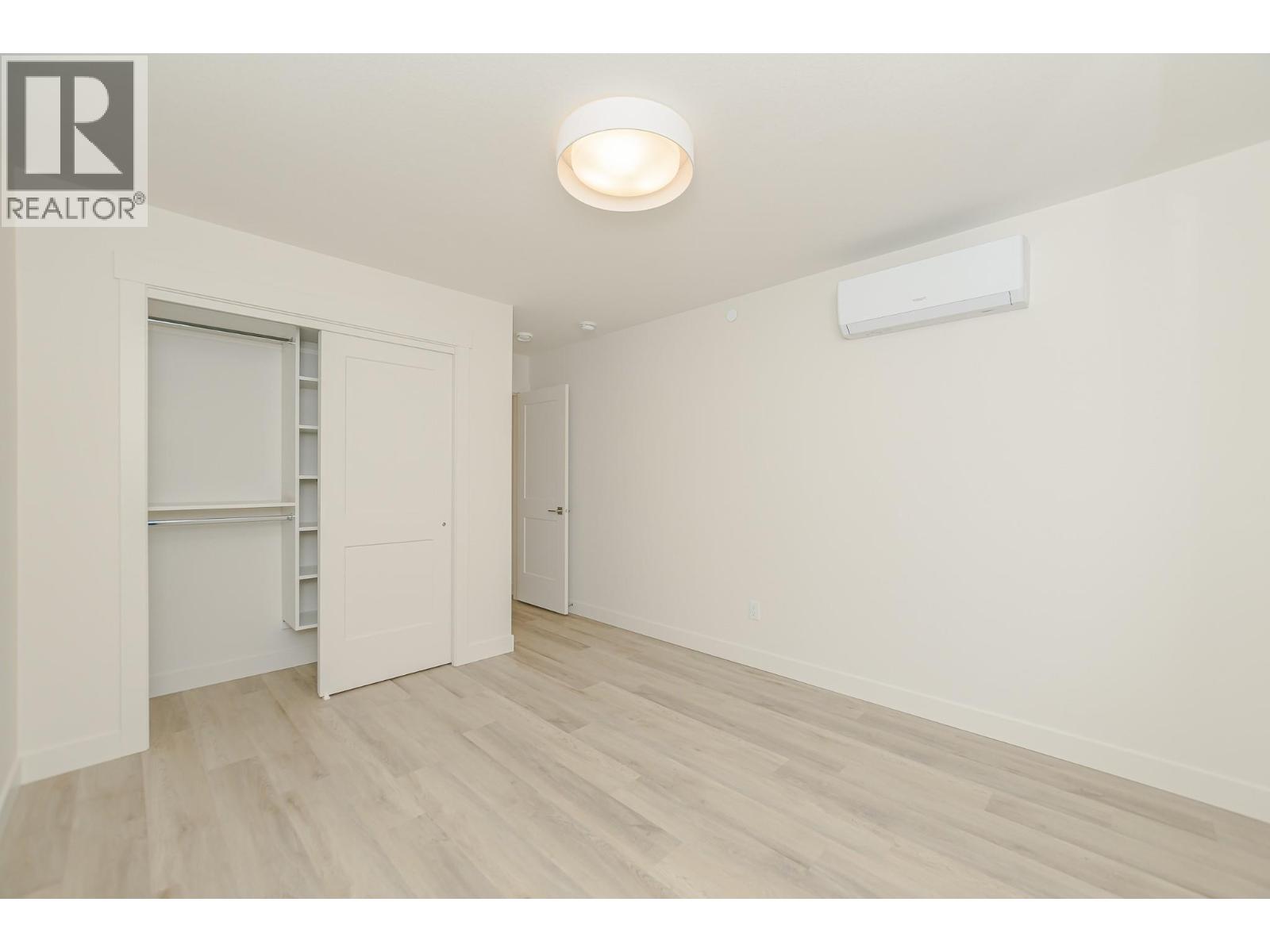 #4 8200 97A HIGHWAY - 25