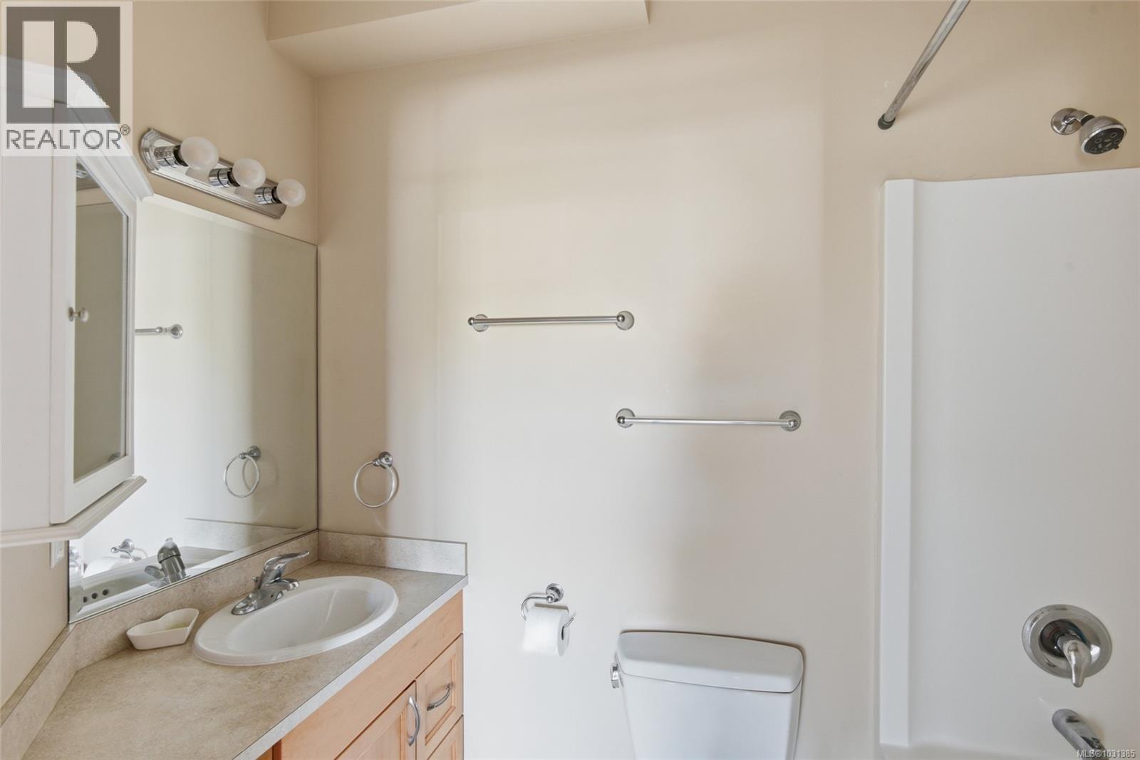 107 5262 Argyle St, Port Alberni