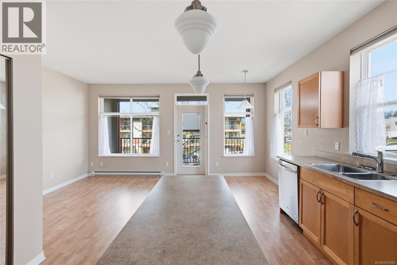 107 5262 Argyle St, Port Alberni