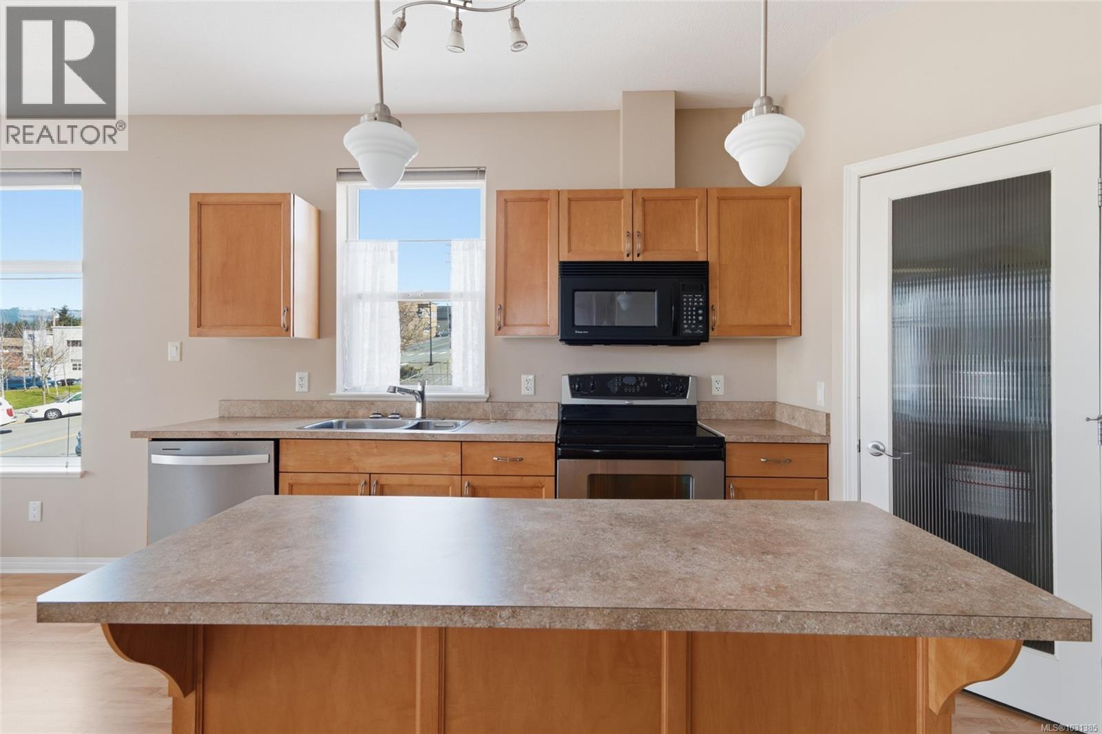 107 5262 Argyle St, Port Alberni