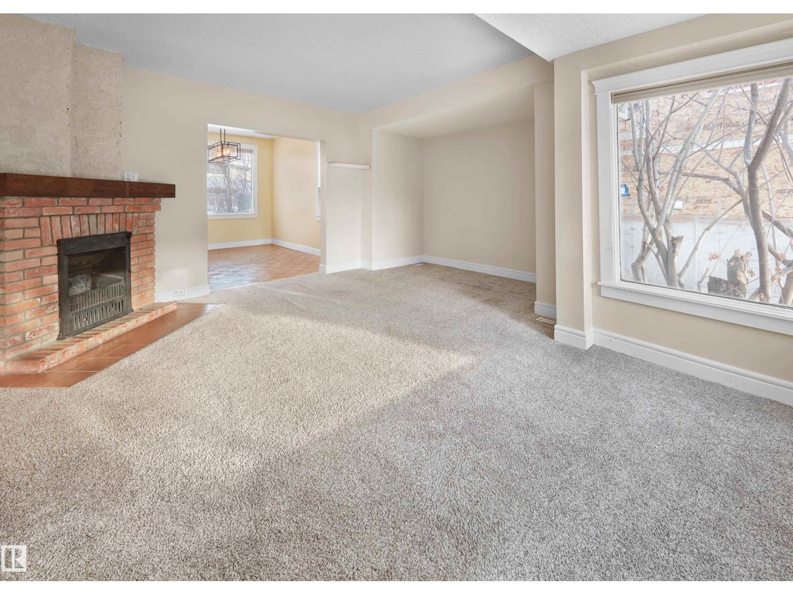 11212 75 AV NW - 16