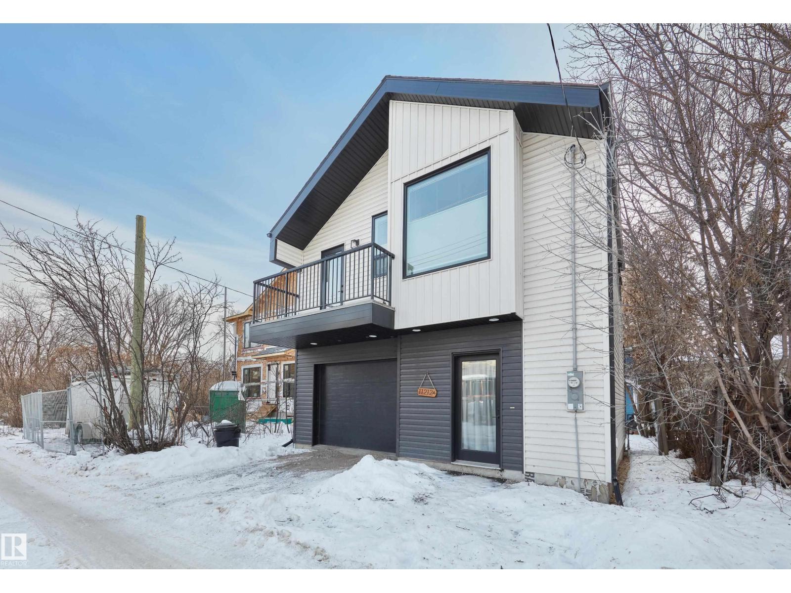 11212 75 AV NW - 2