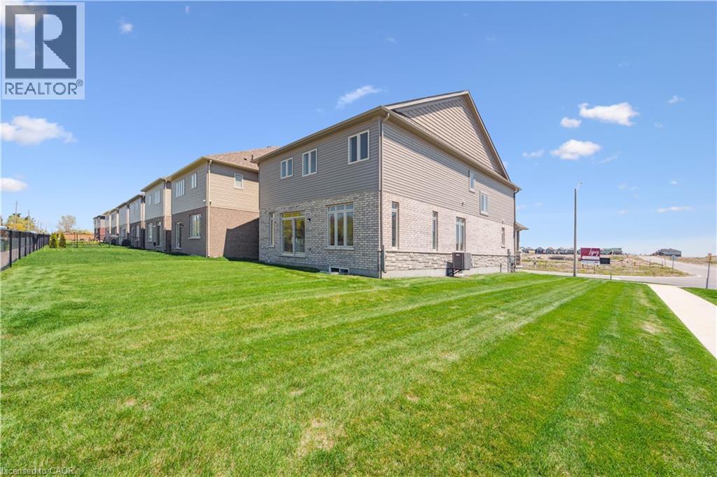 22 HENRY MARACLE Street - 21