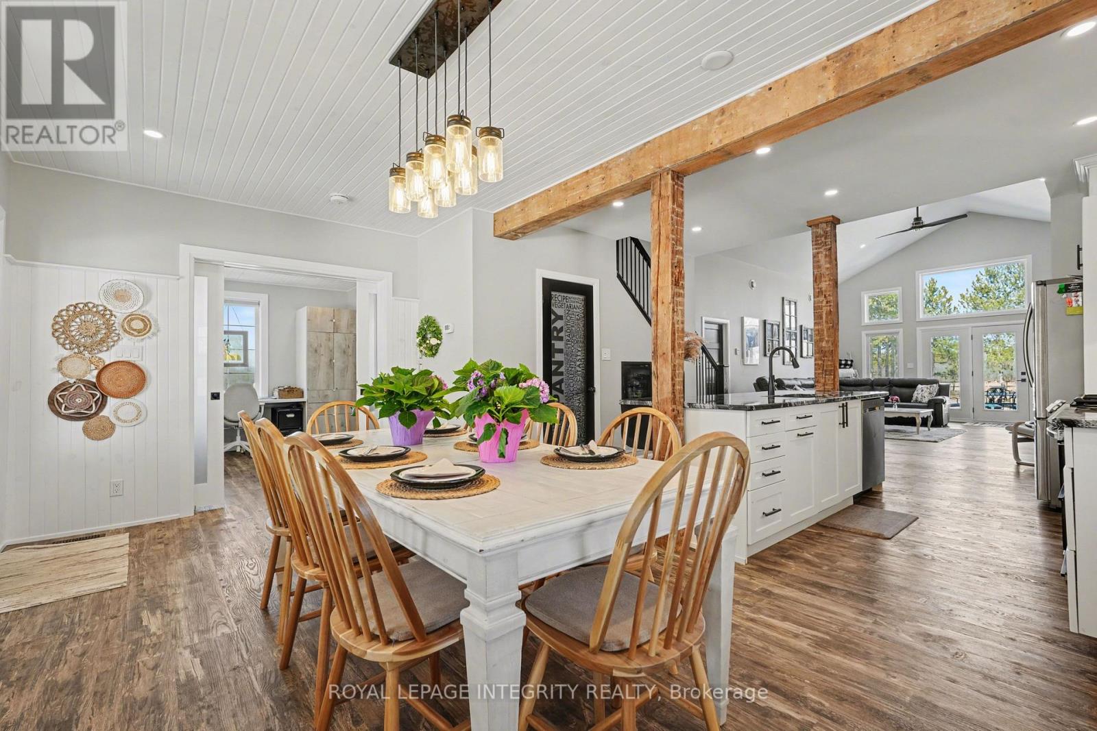 210 WAYSIDE DRIVE - 12