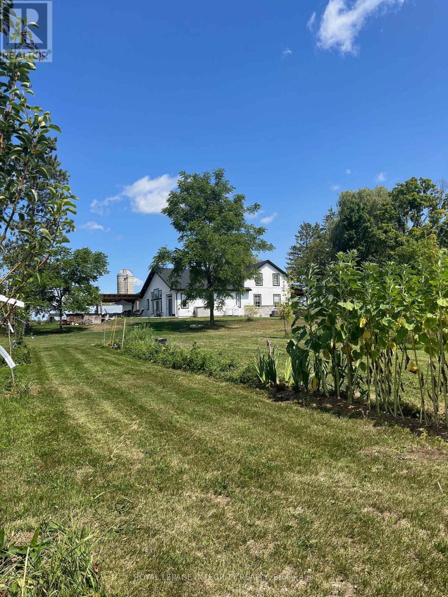 210 WAYSIDE DRIVE - 5