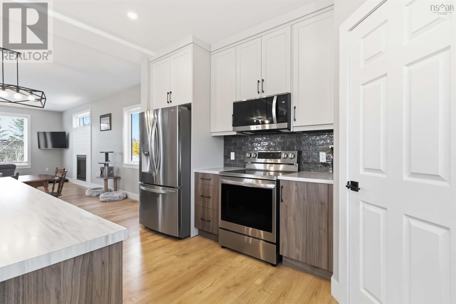 86 RIVERVIEW DRIVE - 12