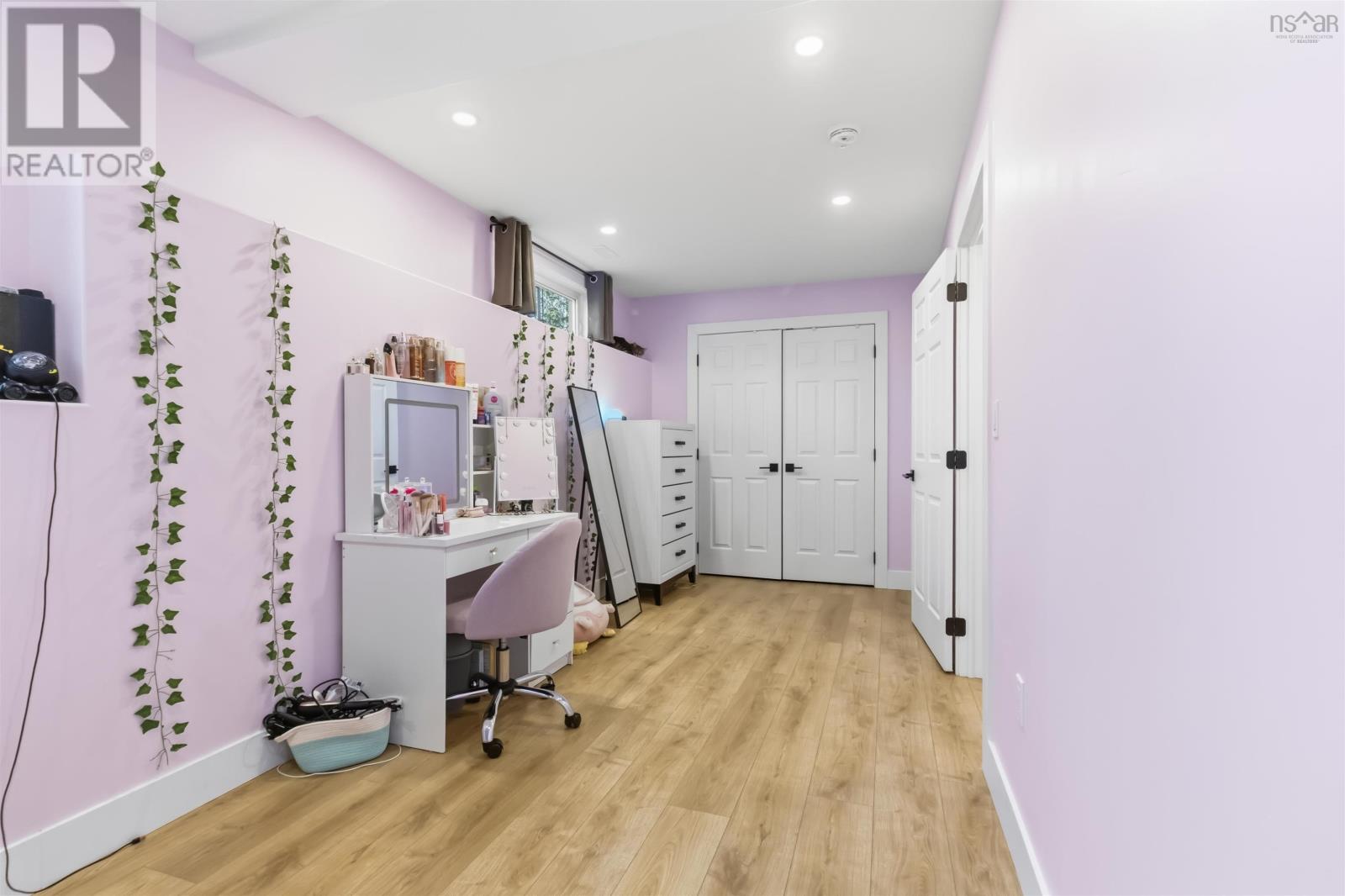 86 RIVERVIEW DRIVE - 30