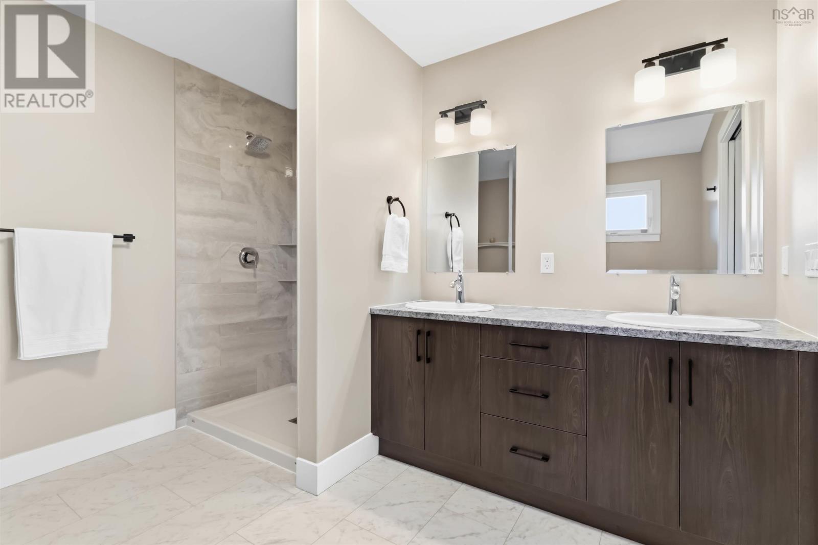 86 RIVERVIEW DRIVE - 40