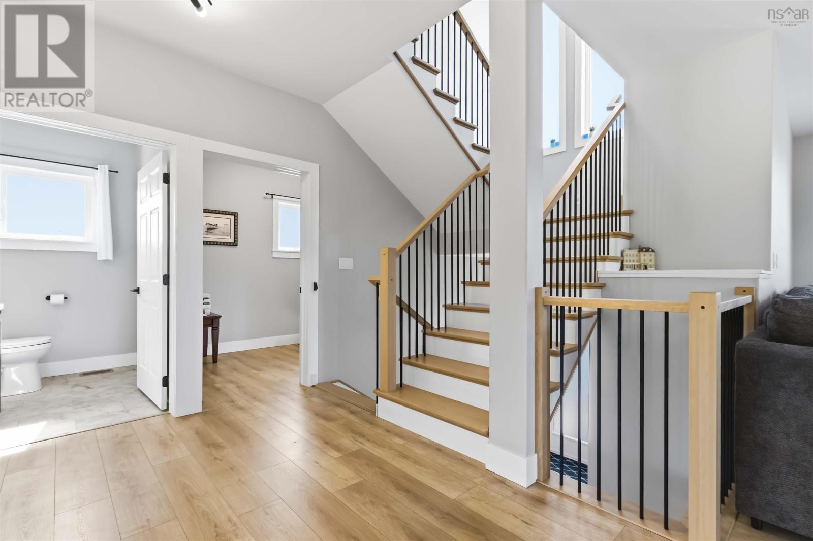 86 RIVERVIEW DRIVE - 6