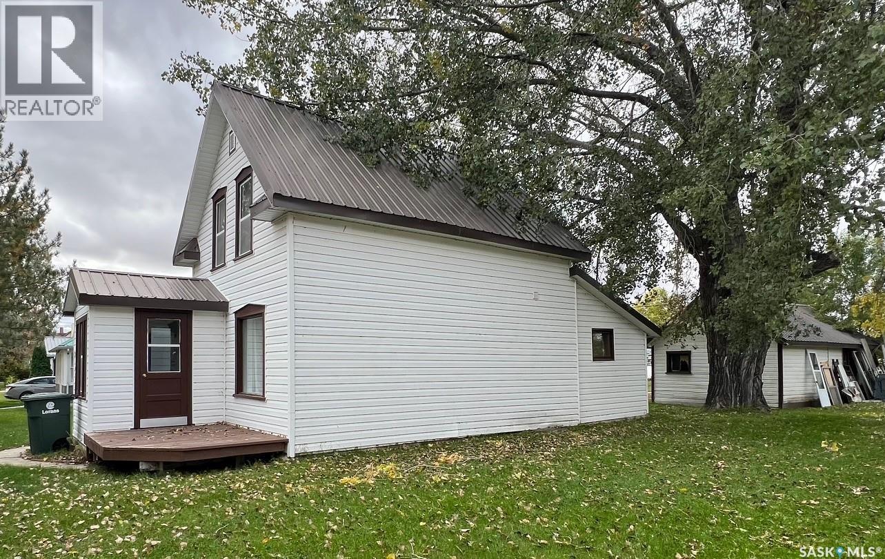 311 1st STREET W - 23