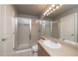 430 15380 102a Avenue, Surrey, BC V3R0B3 Photo 8