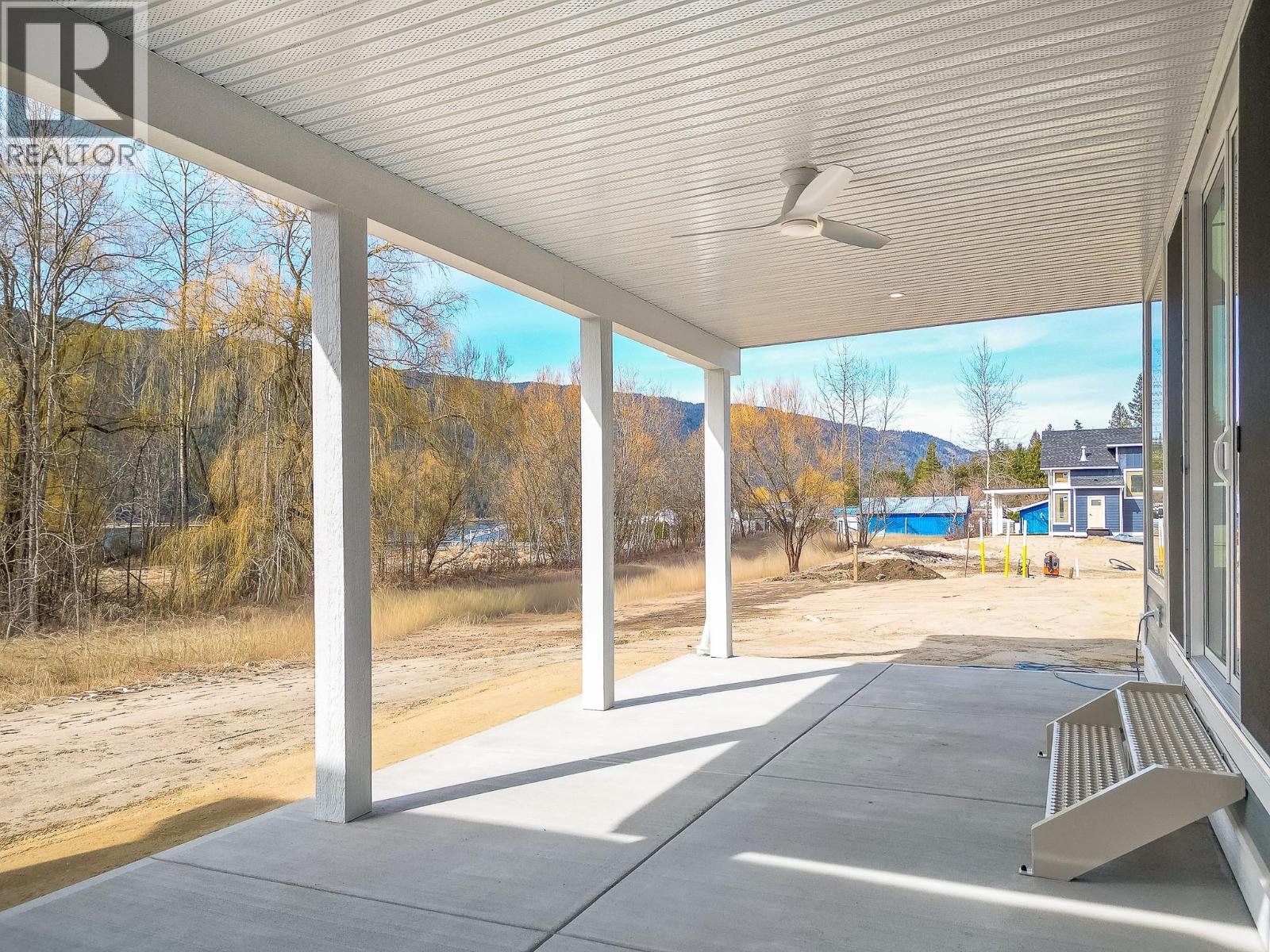 #9 8200 97A HIGHWAY - 44