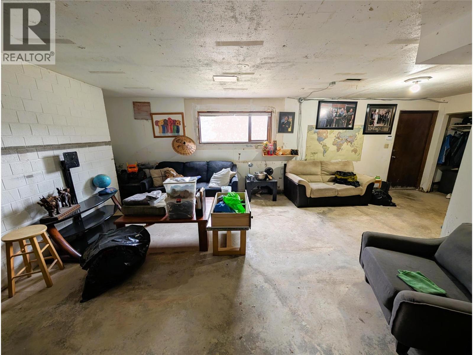 2694 MCKENZIE ROAD - 30