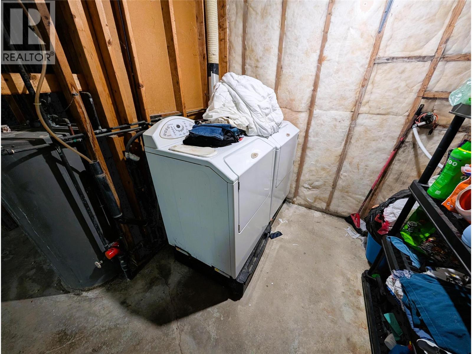 2694 MCKENZIE ROAD - 32