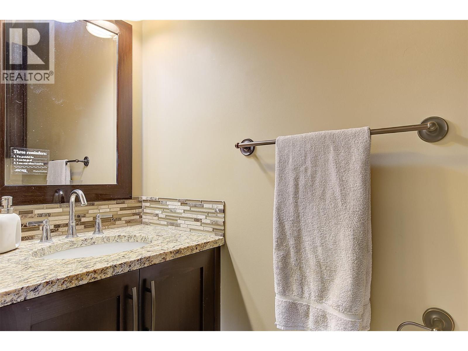 2957 Ensign Lane, West Kelowna