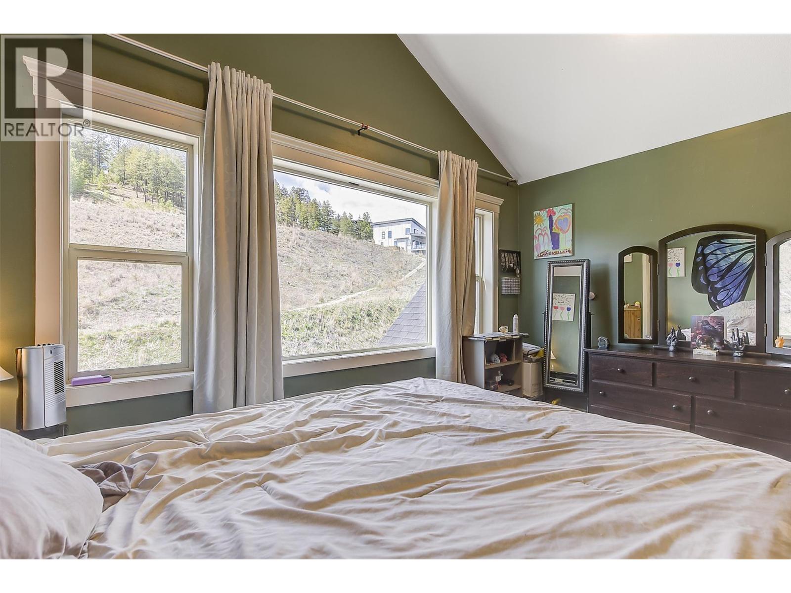 2957 Ensign Lane, West Kelowna