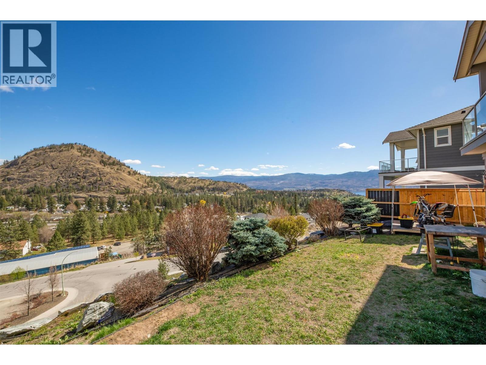 2957 Ensign Lane, West Kelowna