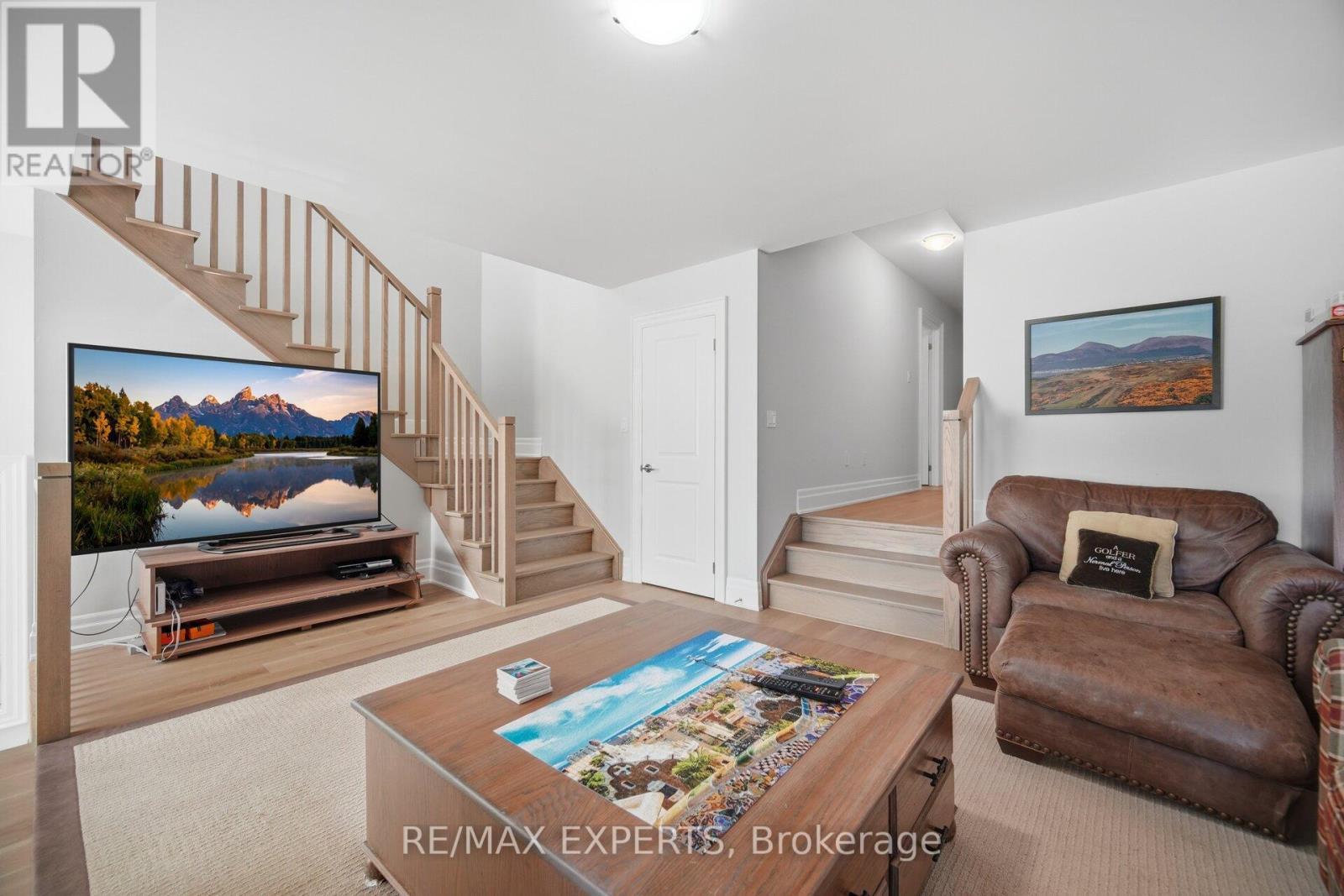 22 KIPLING GROVE COURT - 21