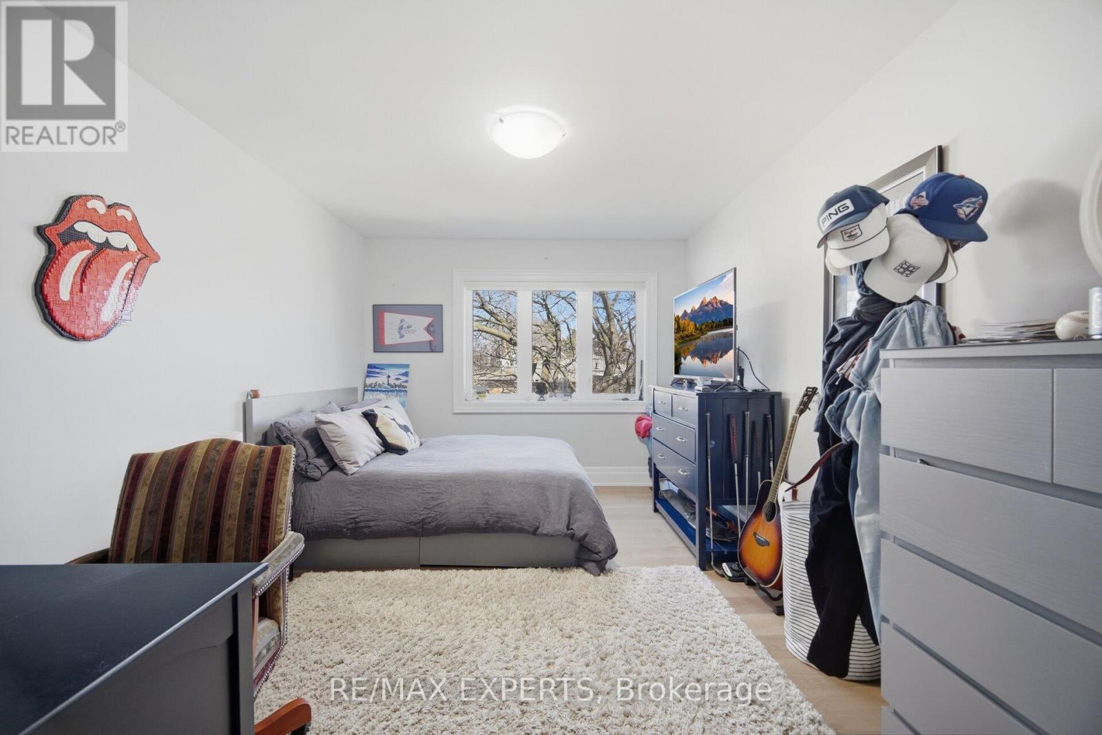 22 KIPLING GROVE COURT - 22