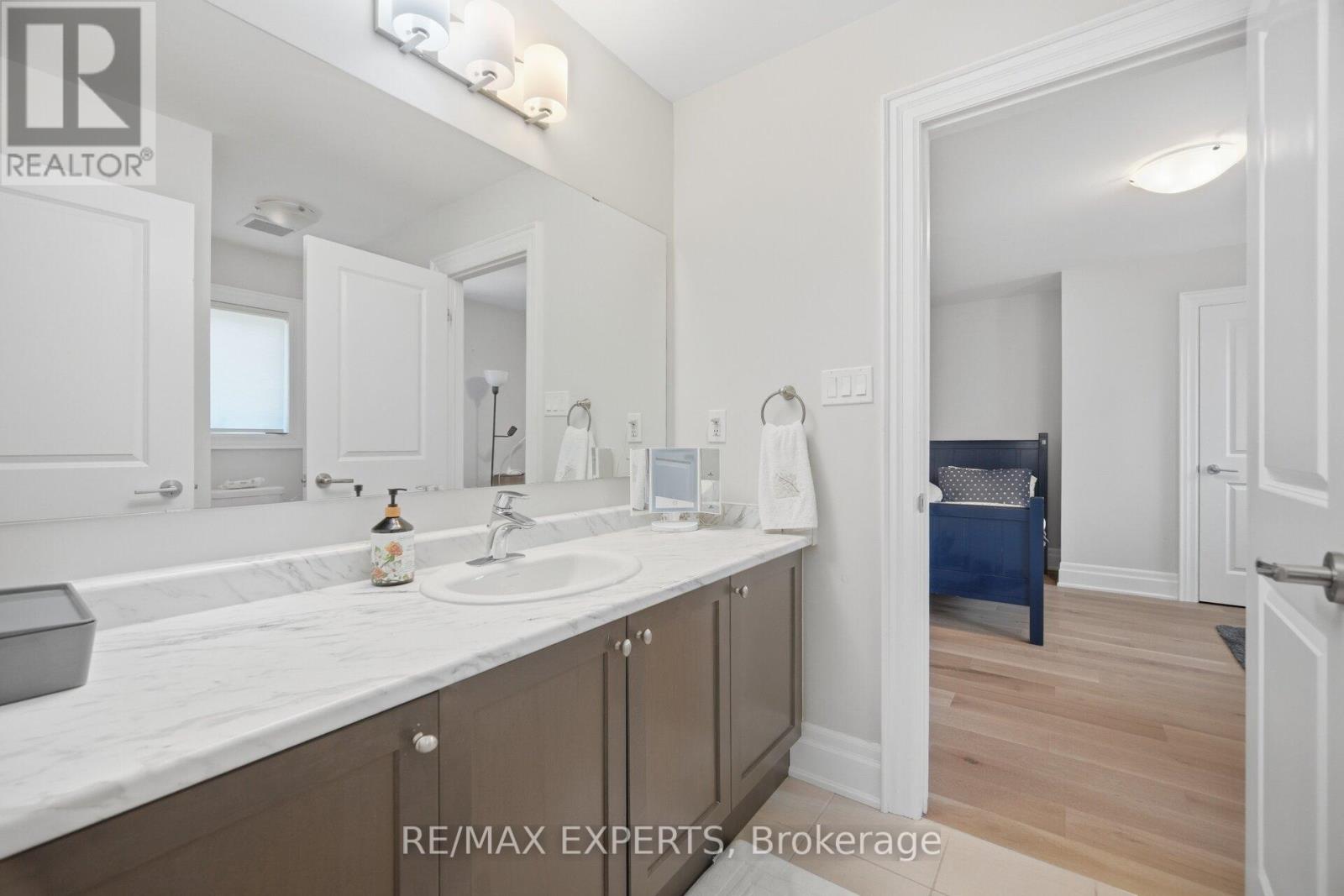 22 KIPLING GROVE COURT - 27