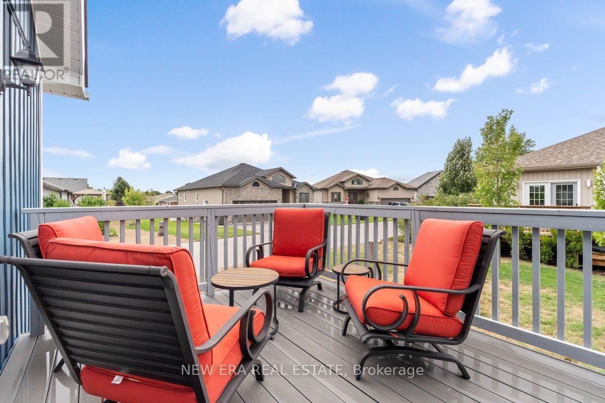 17 DORCHESTER DRIVE - 25